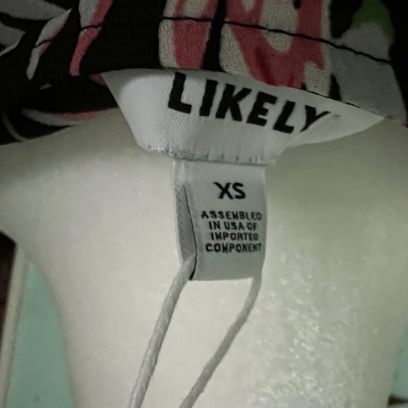 LIKELY Archer Floral Wrap Top XS - Picture 12 of 16